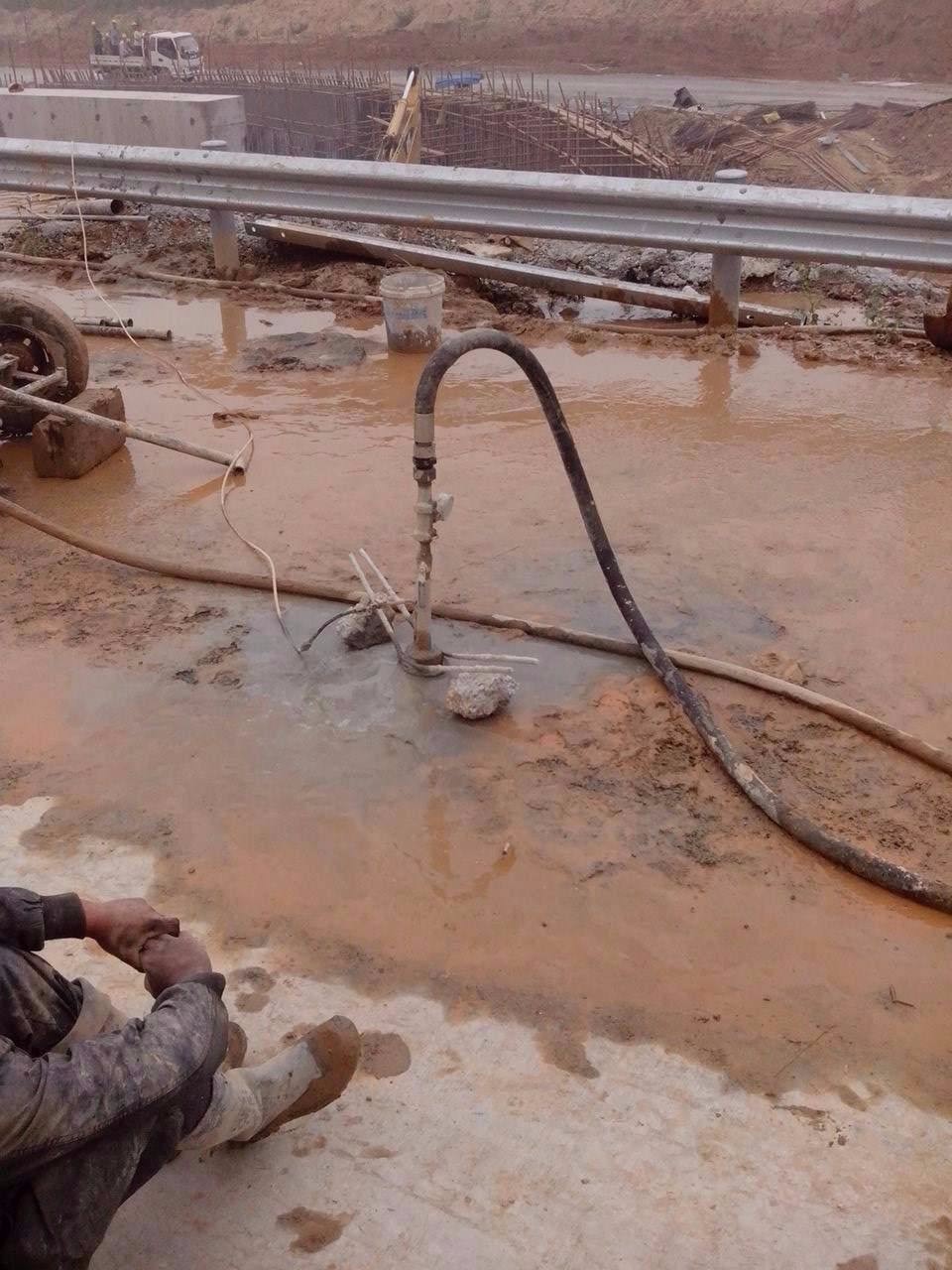 城区路基压密注浆